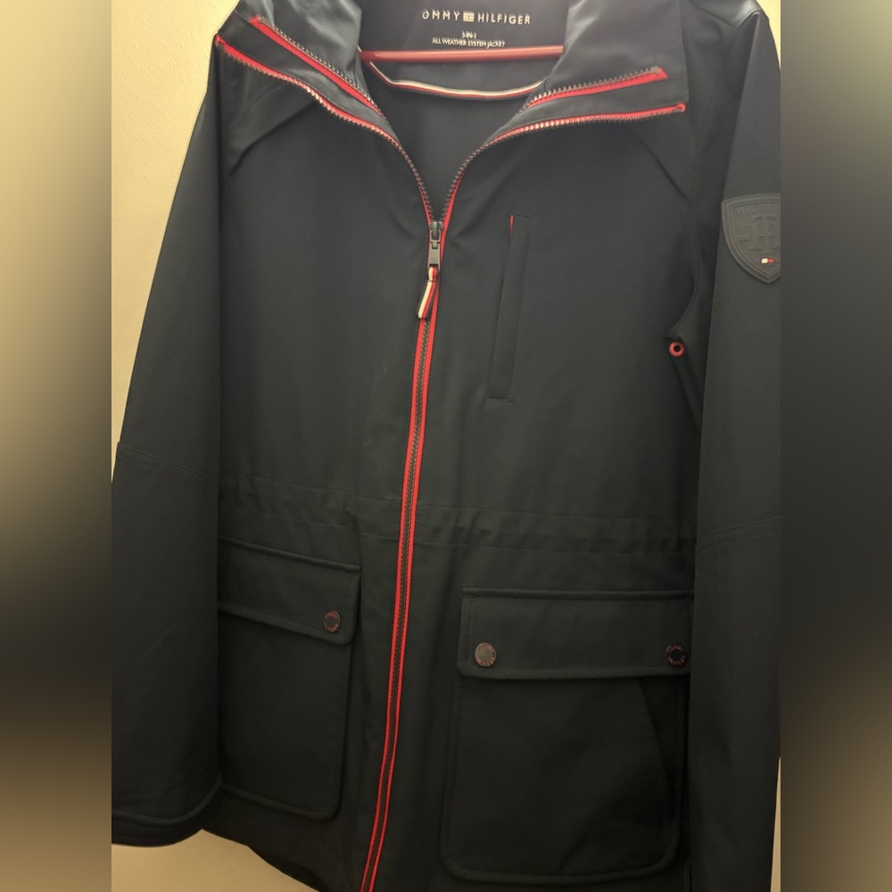 Downsizing Inventory Sale! NWOT Tommy Hilfilger Windbreaker/Rain coat